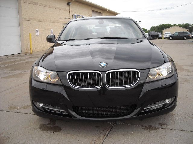 2011 BMW 3 series (marshalltown)