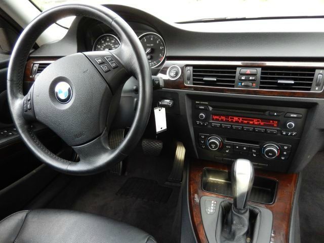 2011 BMW 3 series EXT WB W/1sb PKG