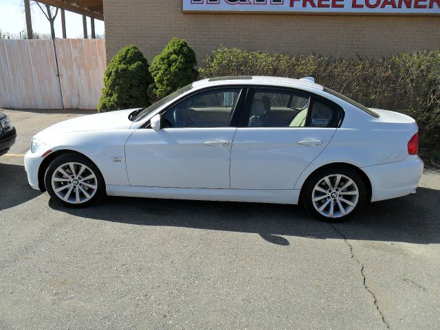 2011 BMW 3 series EXT WB W/1sb PKG