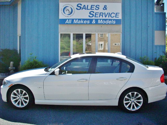 2011 BMW 3 series EXT WB W/1sb PKG