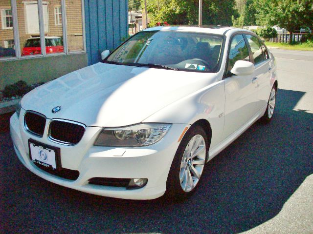 2011 BMW 3 series EXT WB W/1sb PKG