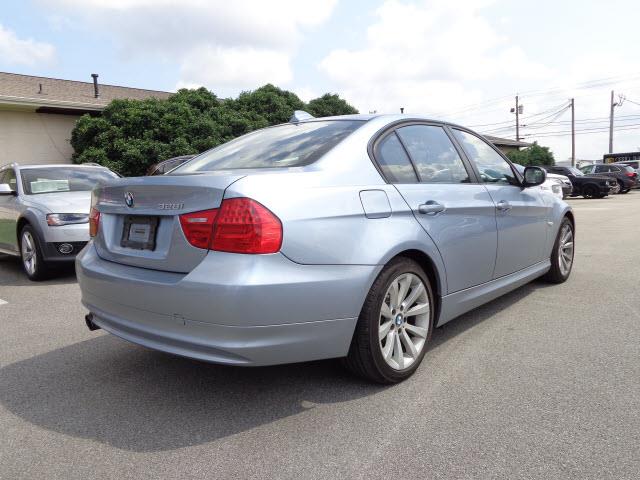 2011 BMW 3 series Unknown