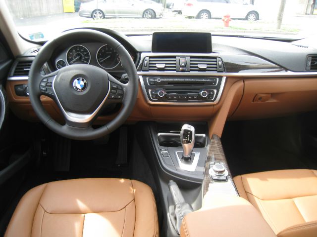 2013 BMW 3 series Cabriolet 4.3L