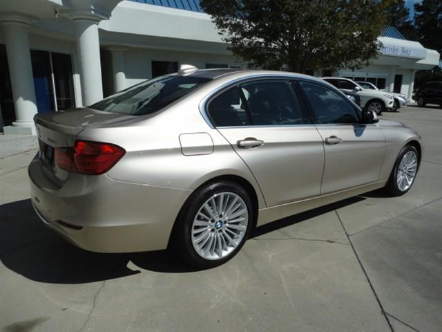 2013 BMW 3 series SE Automatic 4X4 Beutiful