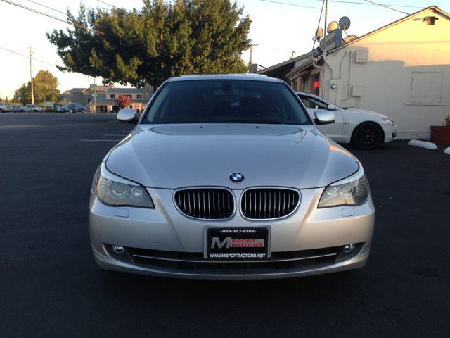 2008 BMW 5-Series XLS AWD 4 WD