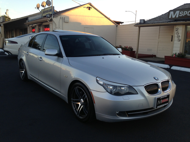 2008 BMW 5-Series XLS AWD 4 WD