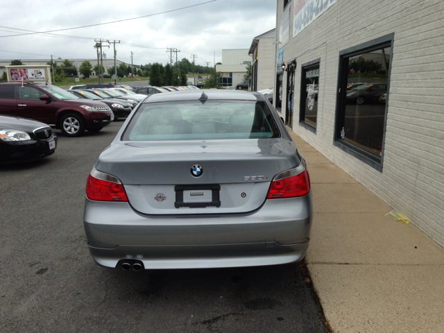 2006 BMW 530i 4WD Crew Cab SLE