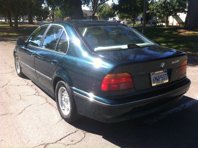 1998 BMW 5 series LS Flex Fuel 4x4 This Is One Of Our Best Bargains