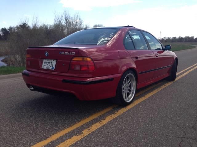 1998 BMW 5 series 1999 Chevrolet Trailblazer