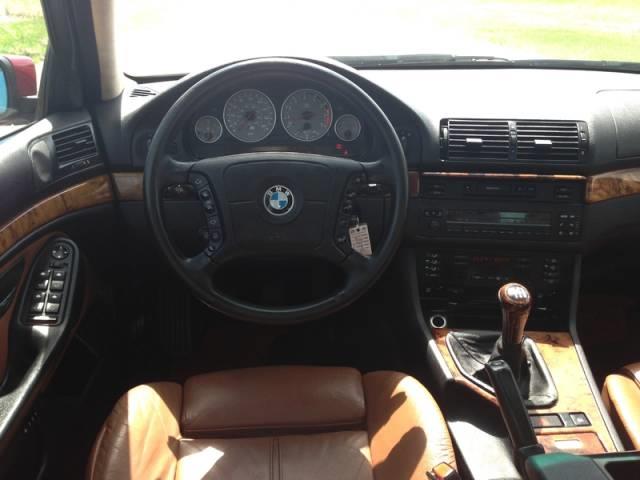 1998 BMW 5 series 1999 Chevrolet Trailblazer