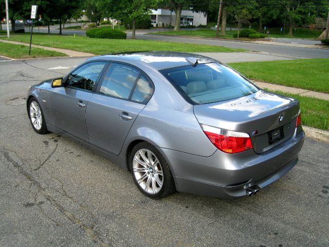 2004 BMW 5 series Luxury R350 4D Utility