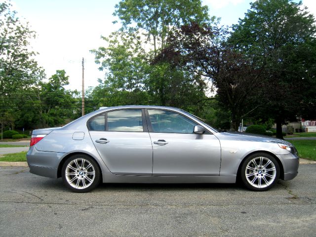 2004 BMW 5 series Luxury R350 4D Utility