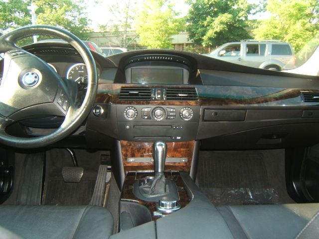 2006 BMW 5 series Luxury Premier