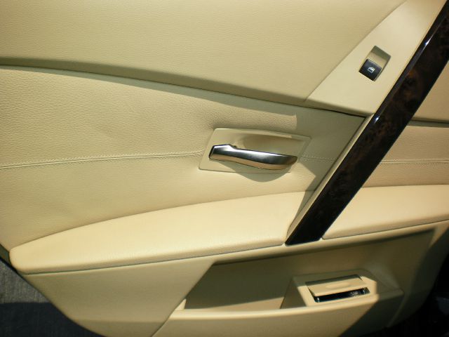 2006 BMW 5 series Luxury Premier