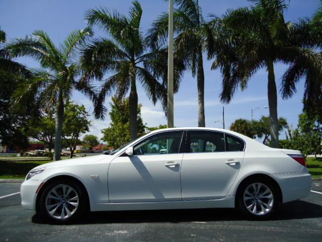 2010 BMW 5 series XLS AWD 4 WD