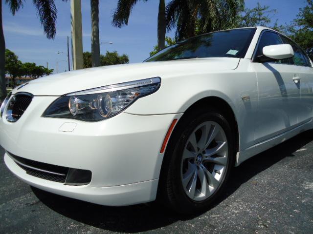 2010 BMW 5 series XLS AWD 4 WD