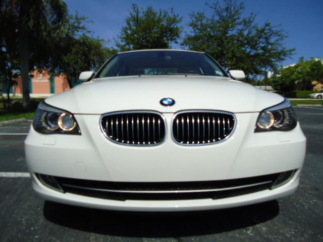 2010 BMW 5 series XLS AWD 4 WD