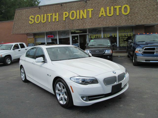 2011 BMW 5 series Luxury Premier