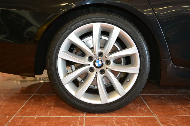 2011 BMW 5 series XLS AWD 4 WD