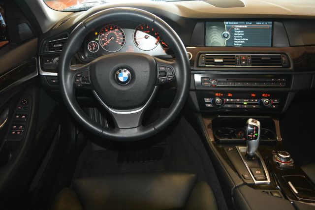 2011 BMW 5 series XLS AWD 4 WD