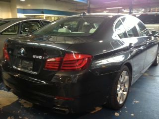 2011 BMW 5 series Luxury Premier