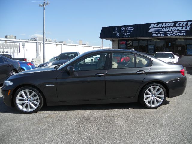 2011 BMW 5 series XLS AWD 4 WD