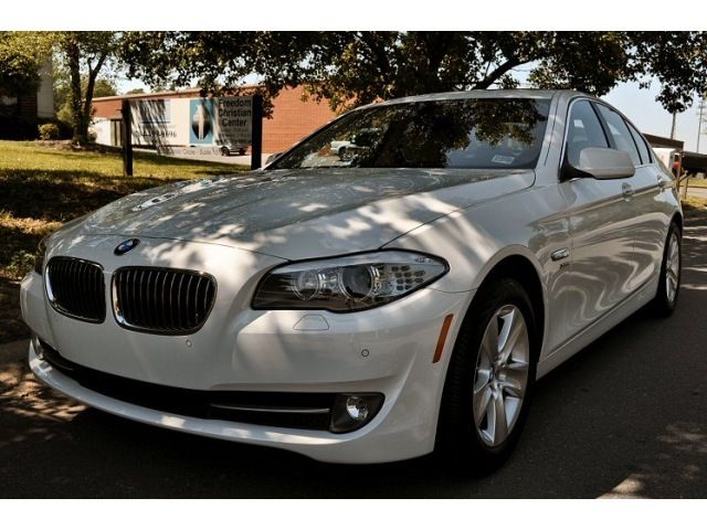 2012 BMW 5 series Se/fullyloaded