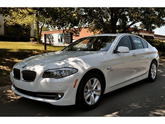 2012 BMW 5 series Se/fullyloaded