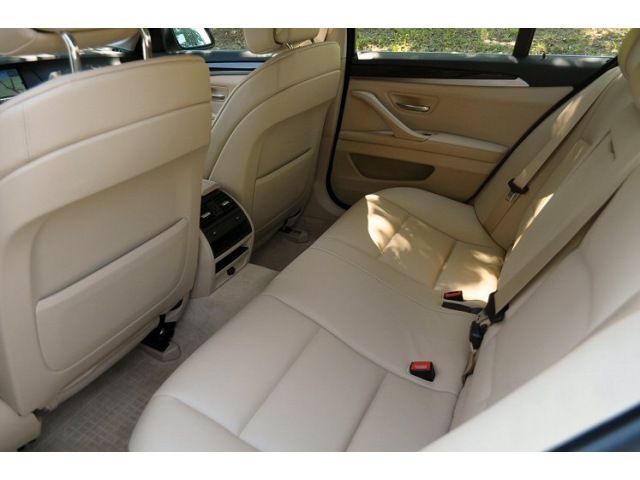 2012 BMW 5 series Se/fullyloaded