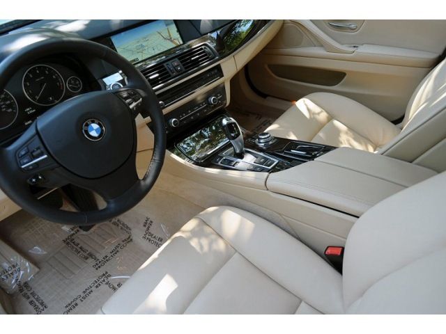 2012 BMW 5 series Se/fullyloaded