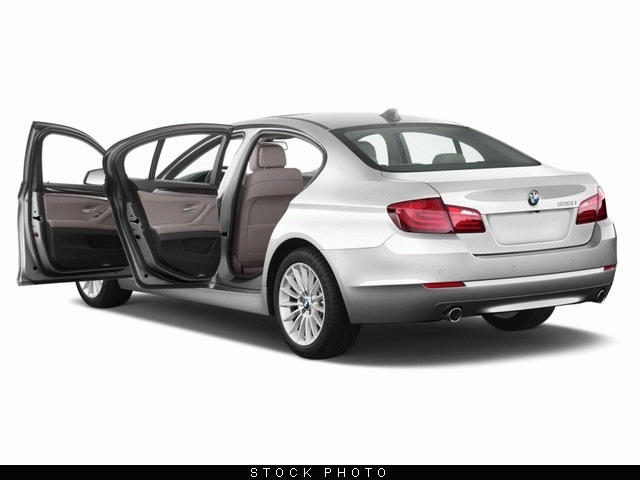 2013 BMW 5 series Se/fullyloaded