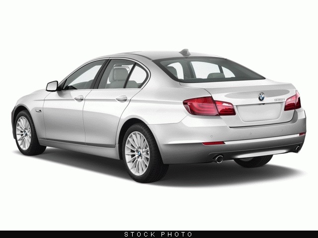 2013 BMW 5 series Se/fullyloaded