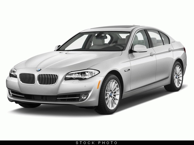 2013 BMW 5 series Se/fullyloaded