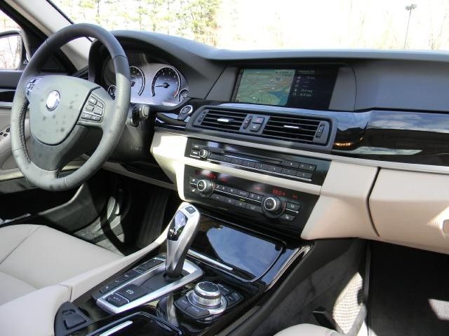 2013 BMW 5 series Se/fullyloaded