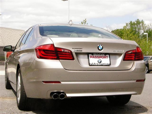 2013 BMW 5 series Se/fullyloaded