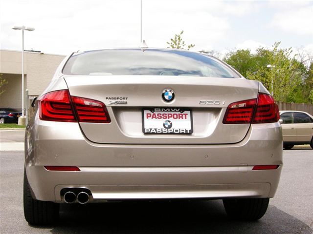 2013 BMW 5 series Se/fullyloaded