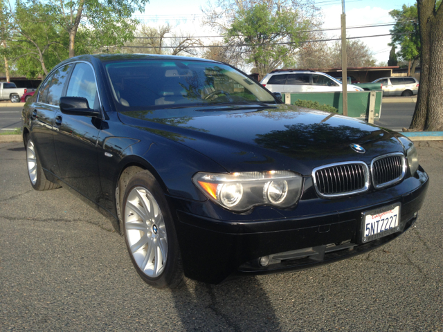 2002 BMW 7 series XLT 4x4 W/leather