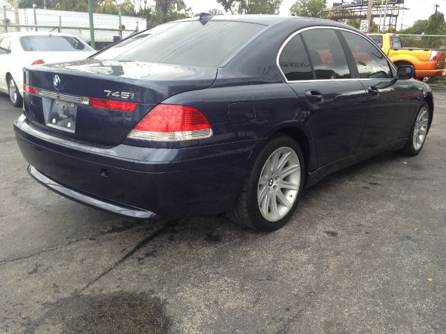 2002 BMW 7 series XLT 4x4 W/leather