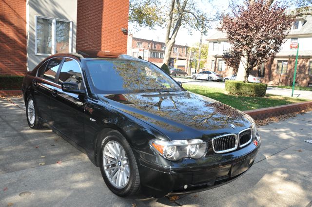 2003 BMW 7 series XLT 4x4 W/leather