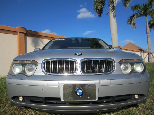 2004 BMW 7 series XLT 4x4 W/leather