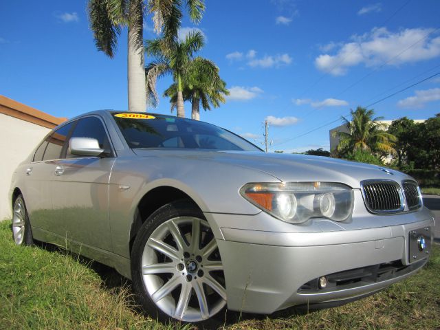 2004 BMW 7 series XLT 4x4 W/leather