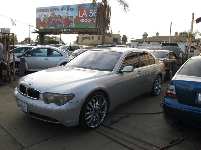 2004 BMW 7 series XLT 4x4 W/leather