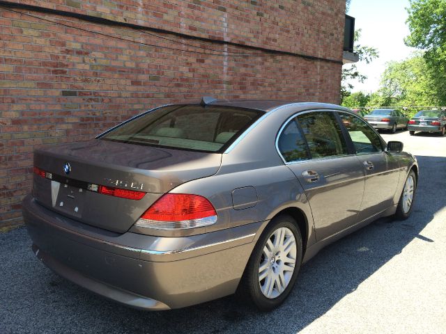 2004 BMW 7 series 4dr 2.5L Turbo W/sunroof/3rd Row AWD SUV