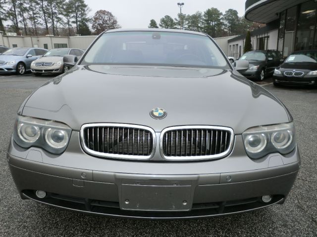 2004 BMW 7 series XLT 4x4 W/leather