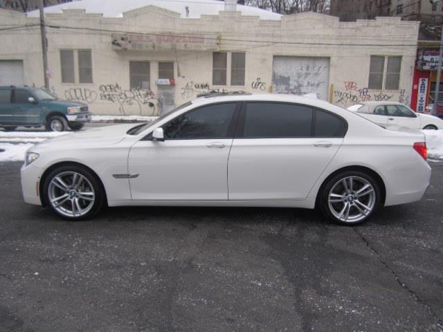 2011 BMW 7 series EXL AT With NAVI AWD SUV