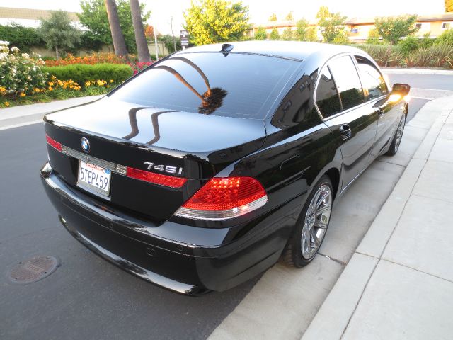 2002 BMW 7 series XLT 4x4 W/leather