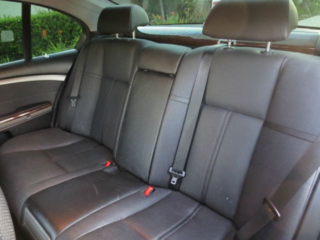 2002 BMW 7 series XLT 4x4 W/leather