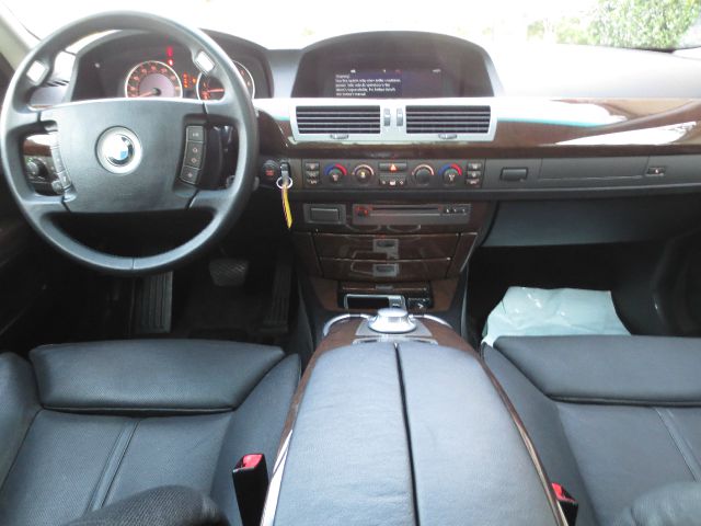 2002 BMW 7 series XLT 4x4 W/leather