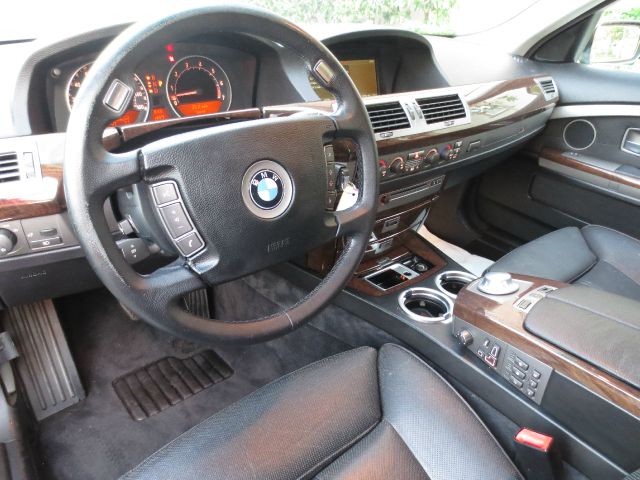 2002 BMW 7 series XLT 4x4 W/leather