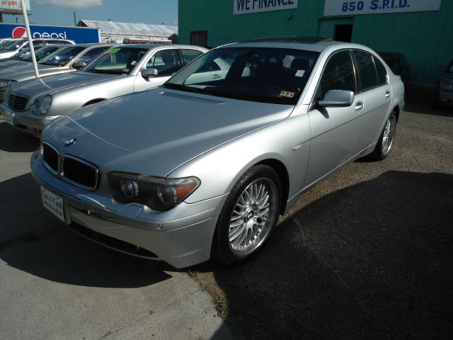 2002 BMW 7 series XLT 4x4 W/leather